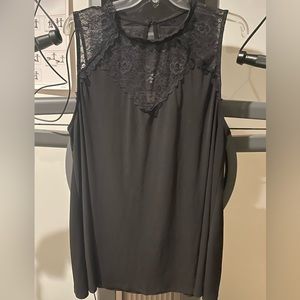 Torrid 2x black lace sleeveless blouse